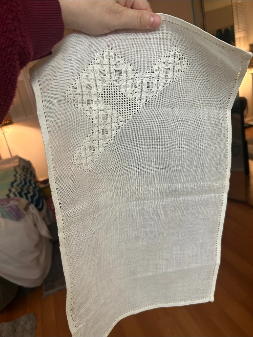 Vintage Linen Hardanger Embroidered Norwegian Runner with 5 Matching Placemat